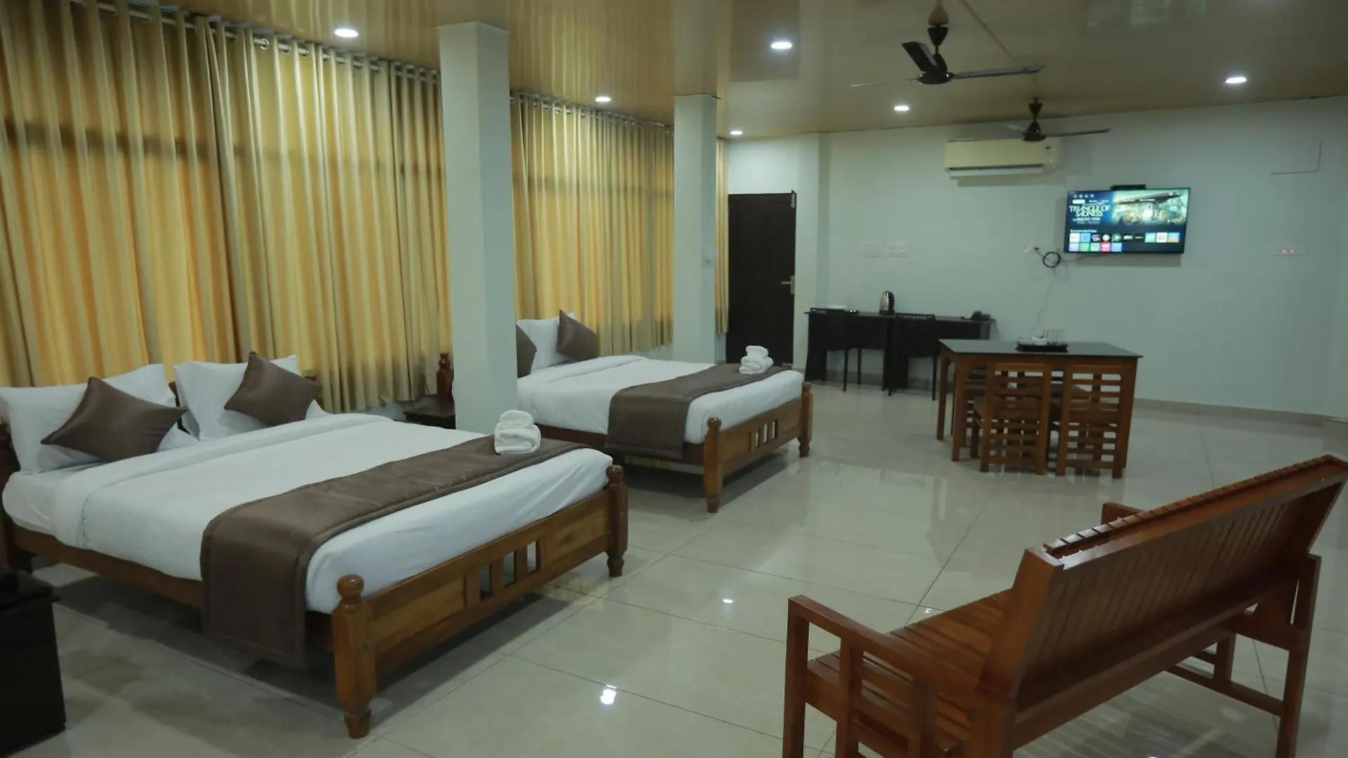 Premier Tourist Home Kunnamkulam India